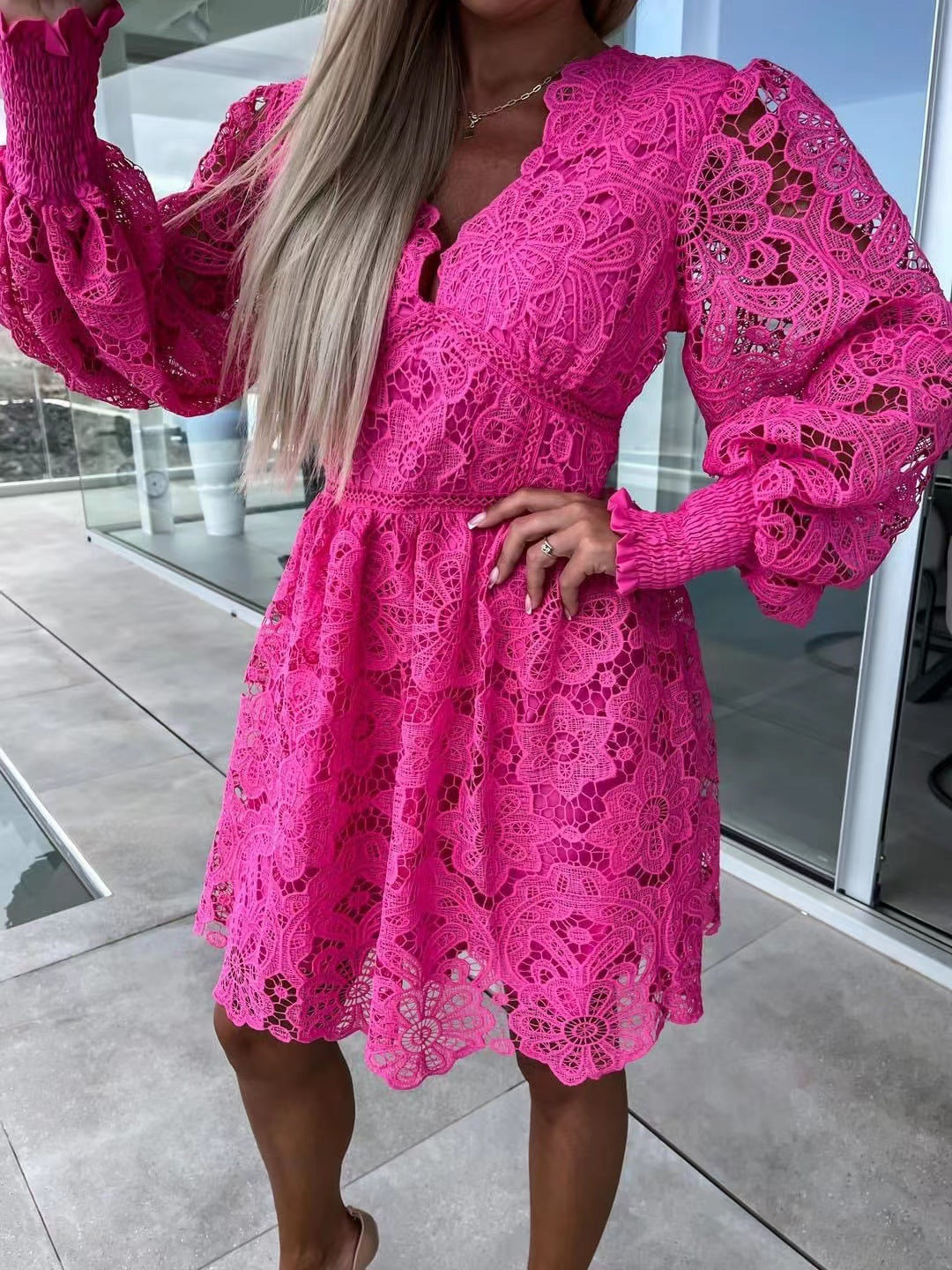 Sexy Hollow Water-soluble Lace Temperament Commute Dresses