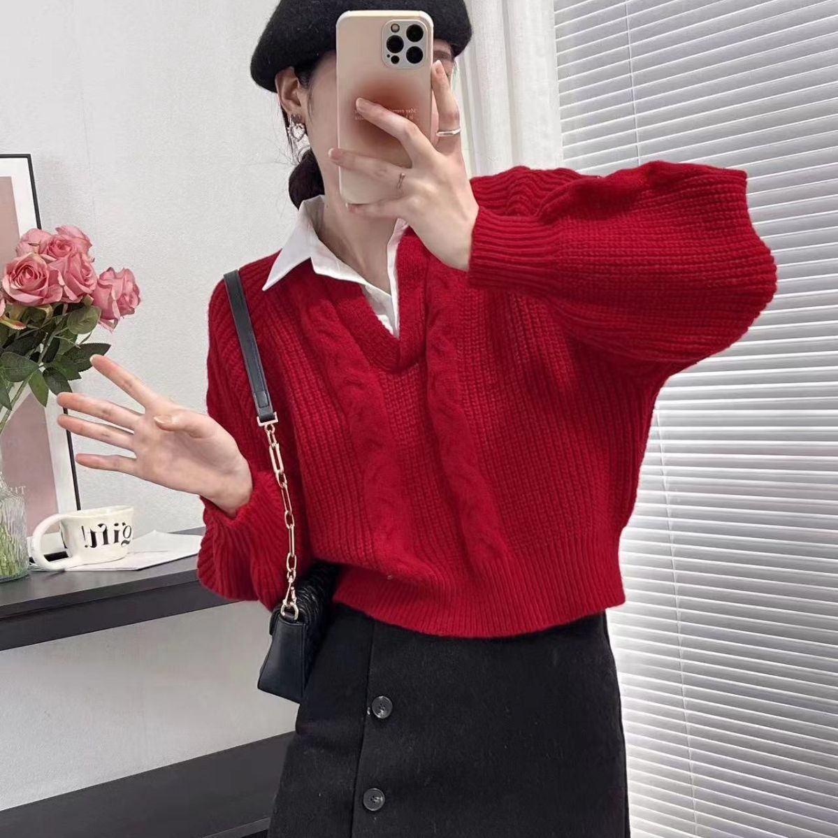 Women's Style Fake Two-piece Autumn Design Pullover Loose Slimming Sweater