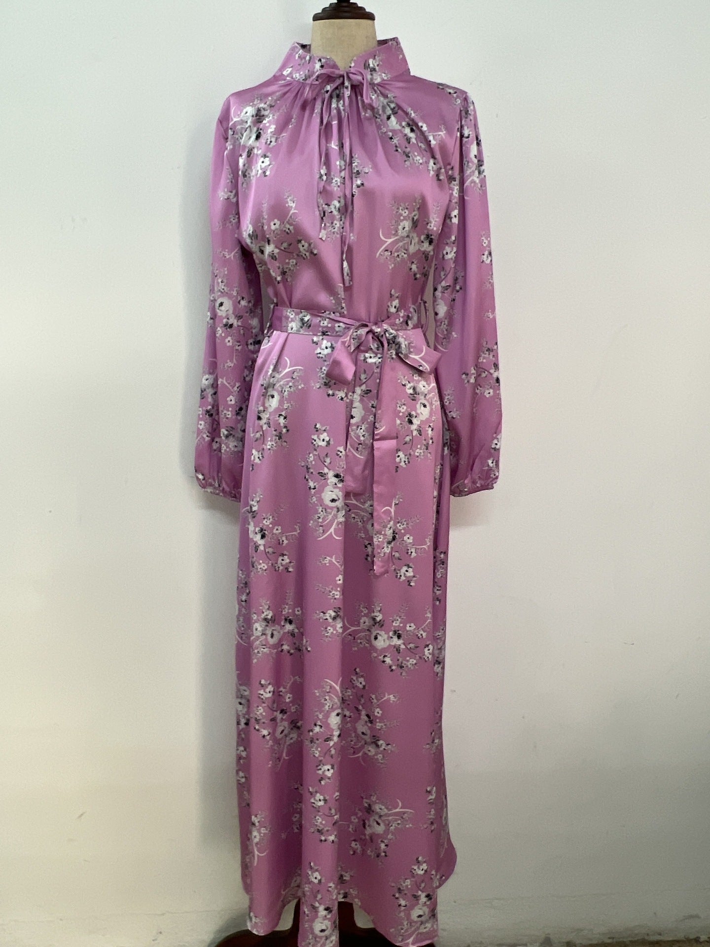 Durable Elegant Sweet Girdle Flower Satin Dress