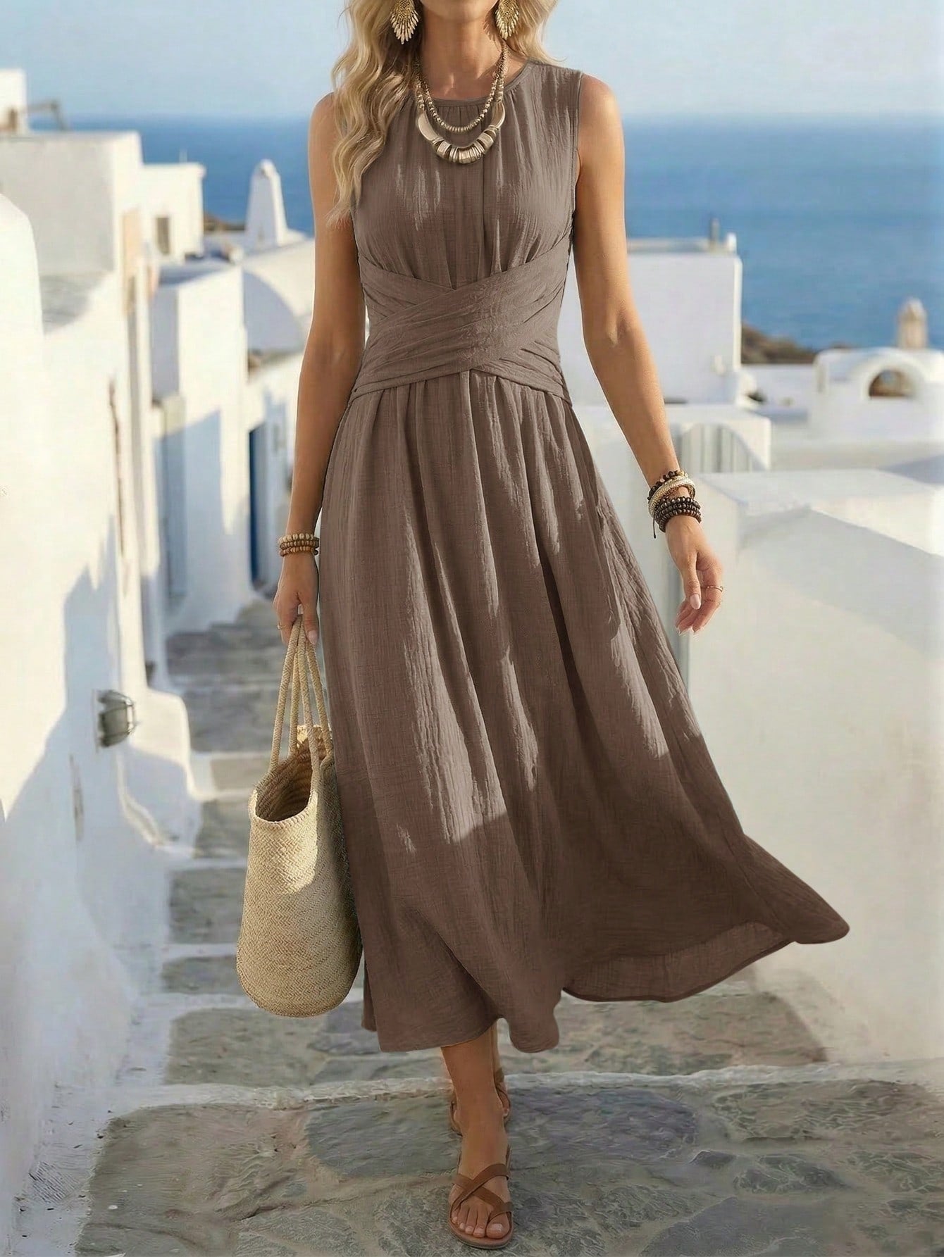 Women's Versatile Style Street Hipster Sleeveless Fitted Waist Pleated Slim Fit Dress