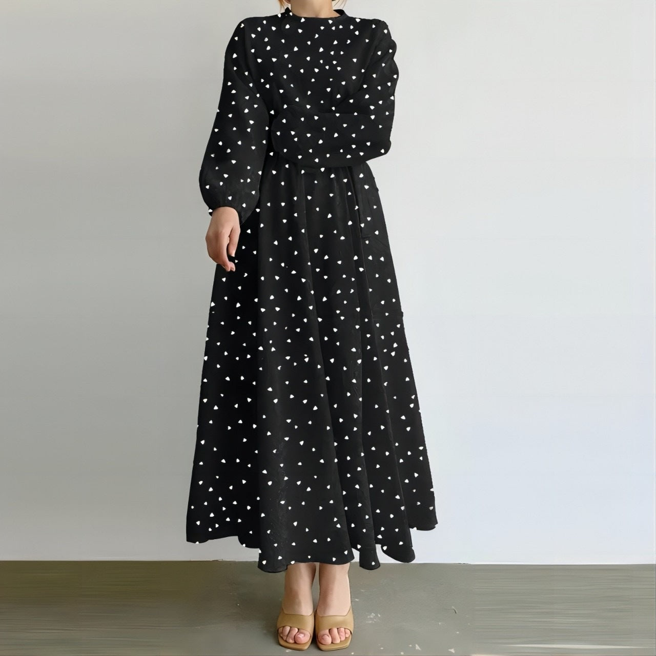 Loose Long Sleeves Round Neck Heart Shape Printed Dress
