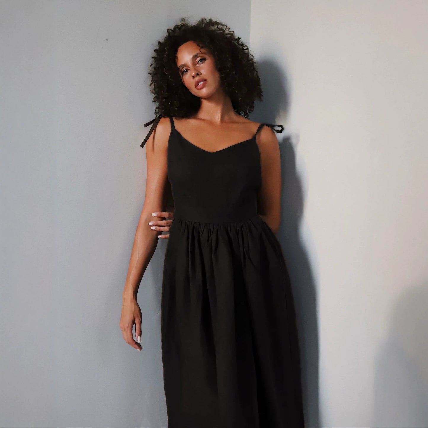 Women's Early Summer Loose Strap Backless Temperament Vacation Sexy Dress