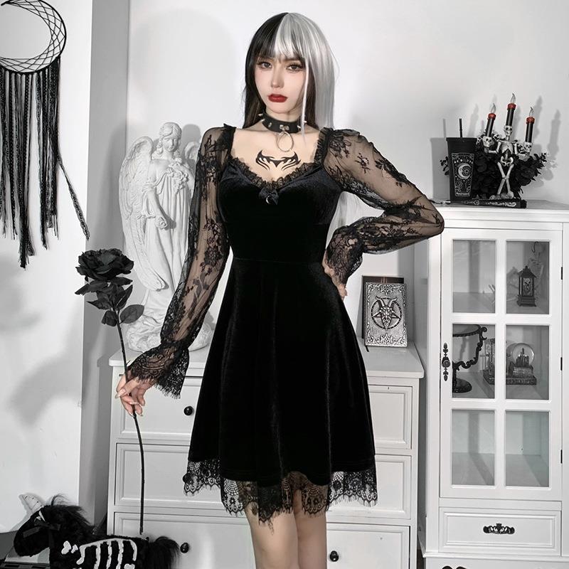 Women's Dark Lace Stitching Long Sleeve Ruffled Dresses