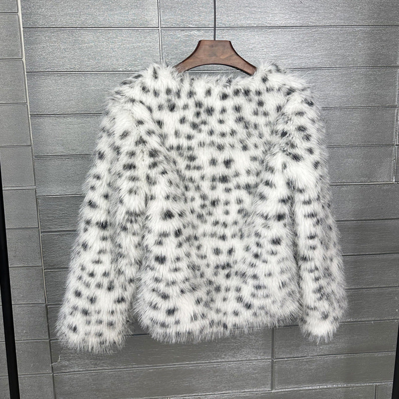 Women's Imitation Tuscan Fur Korean Black White Coats
