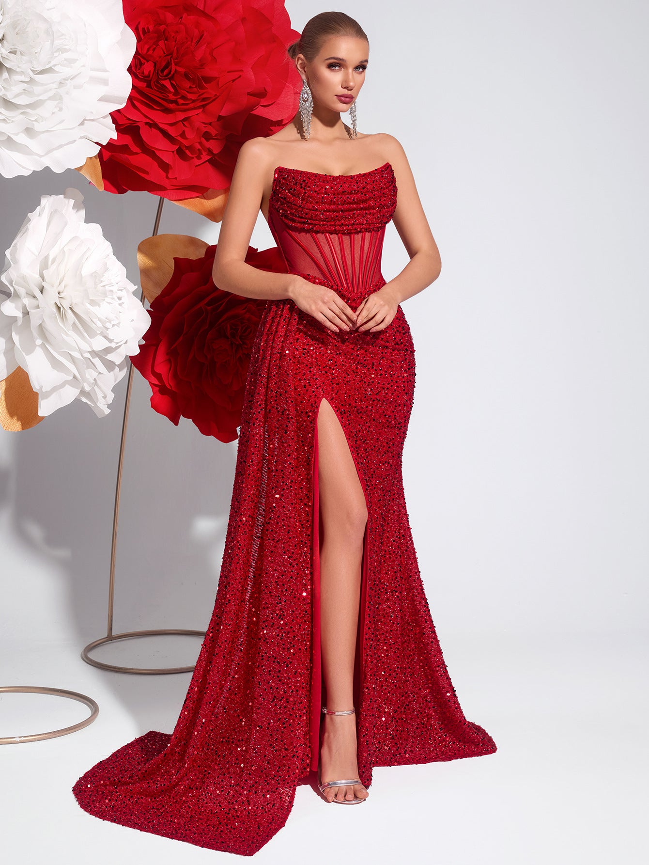 Sequined Bandeau Slimming High Slit Model Catwalk Banquet Light Dress