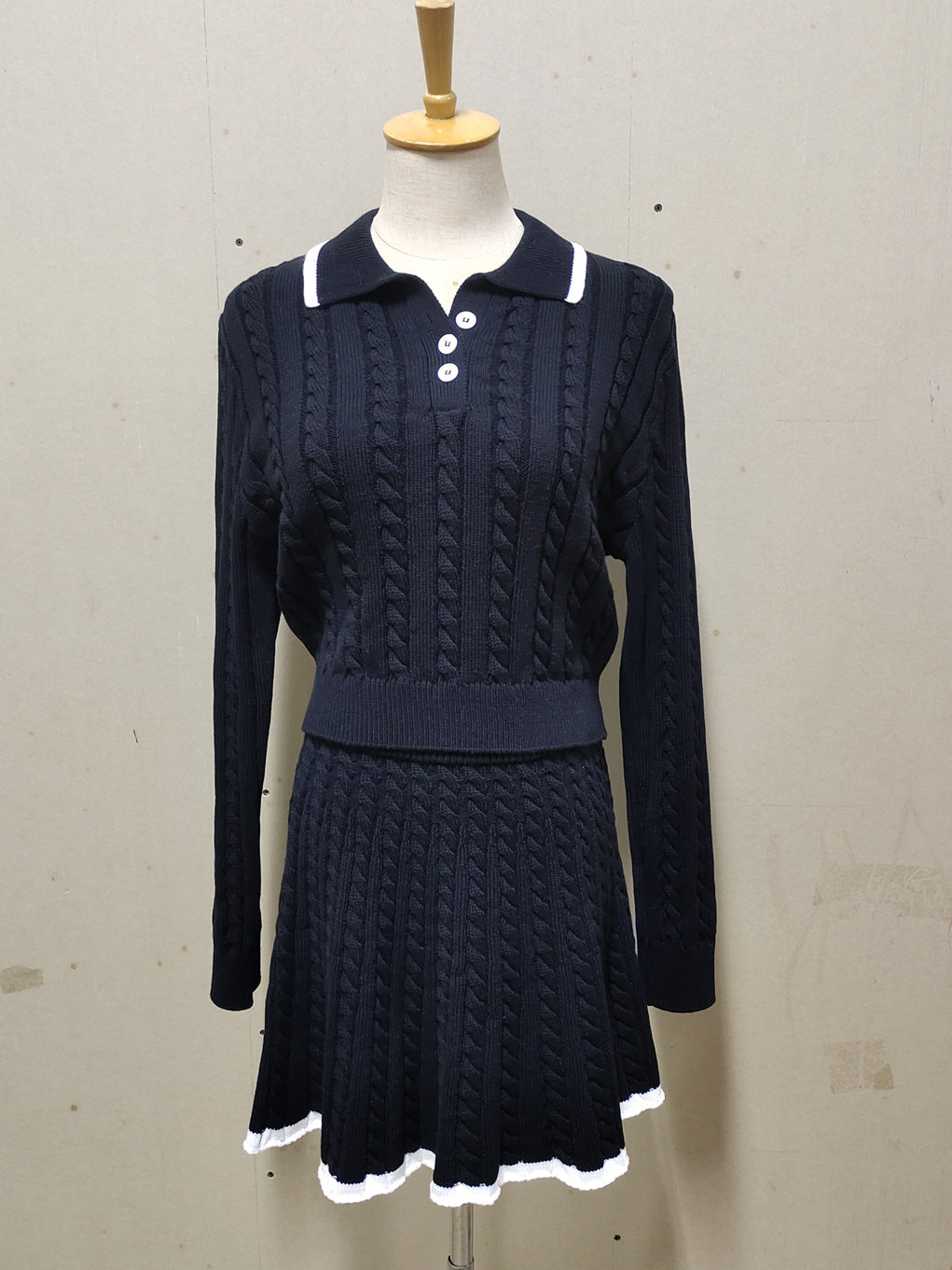 Women's Woolen Long-sleeved Button Lapel Umbrella Suits