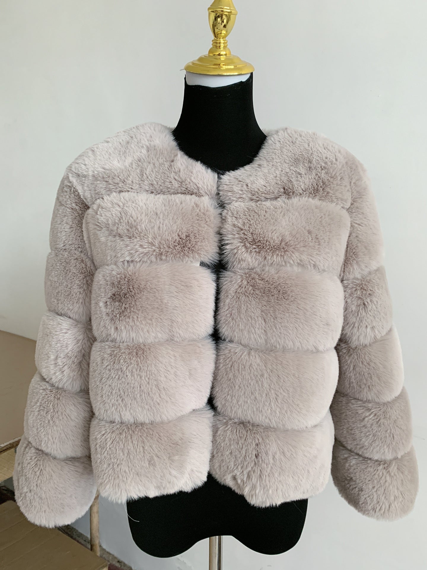 Women's Warm Leisure Stitching Faux Fox Fur Coats