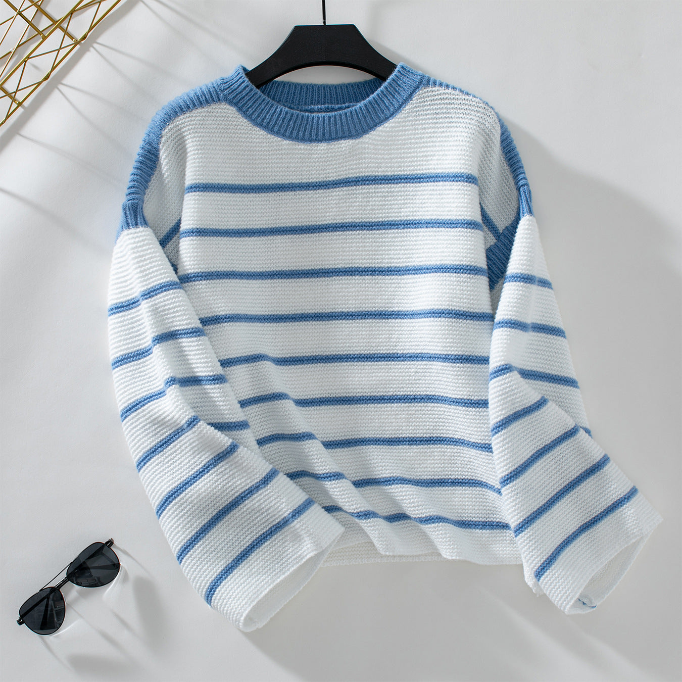 Women's Black White Striped Pullover Long Sleeve Sweaters