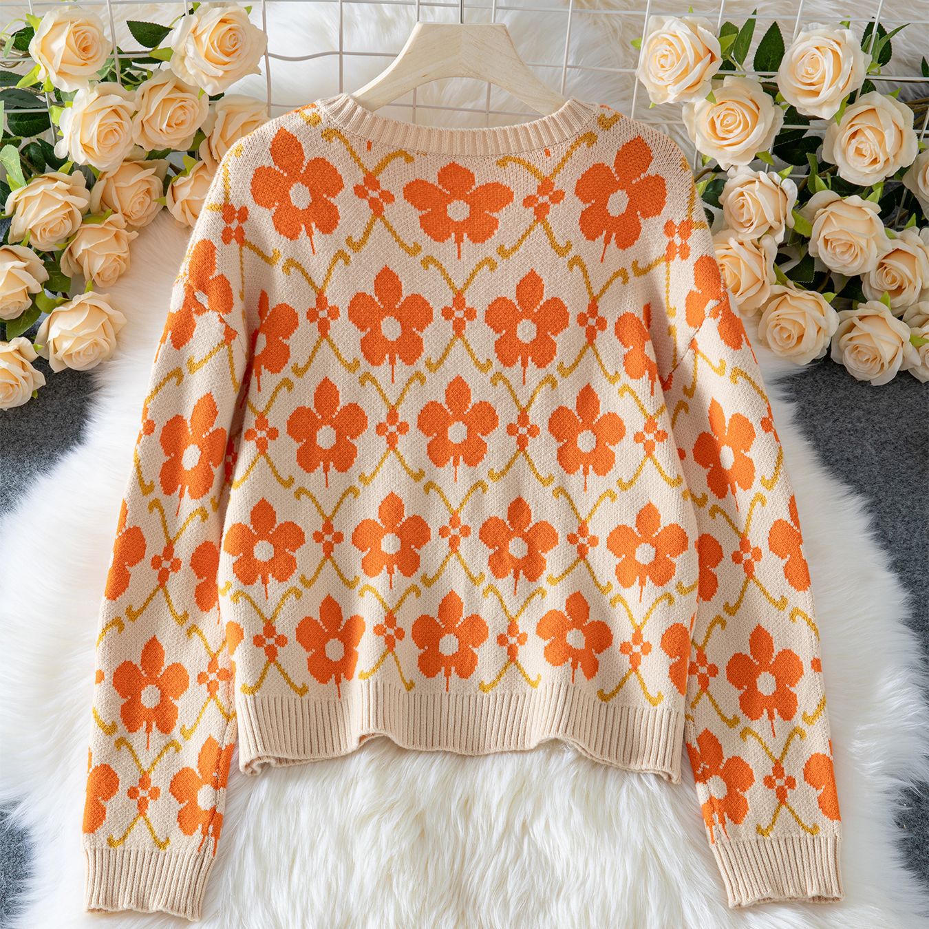 Women's Flower Jacquard Elegant Button Long Sleeve Cardigans