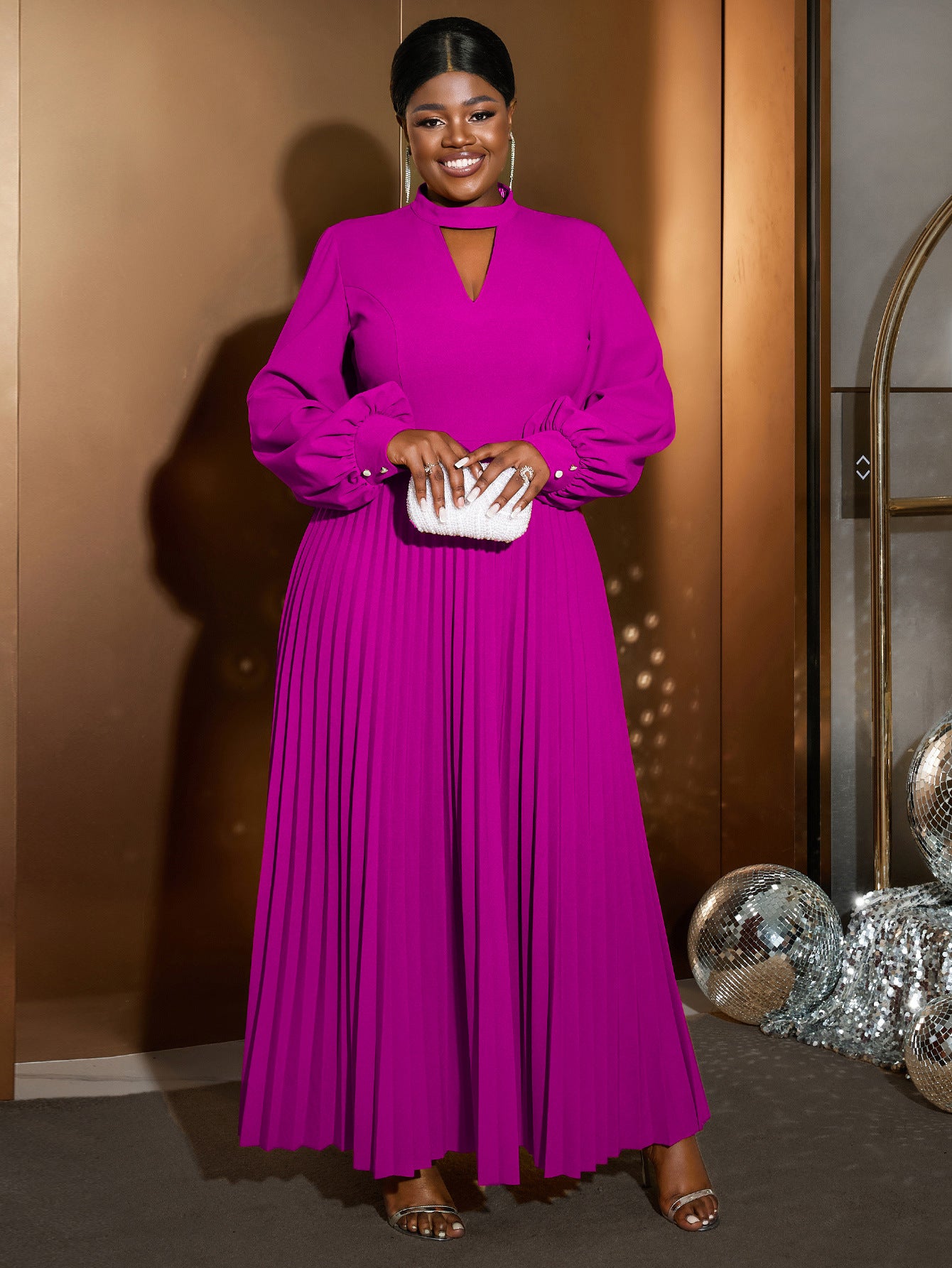 Large Lightly Mature Small Stand Collar Skirts