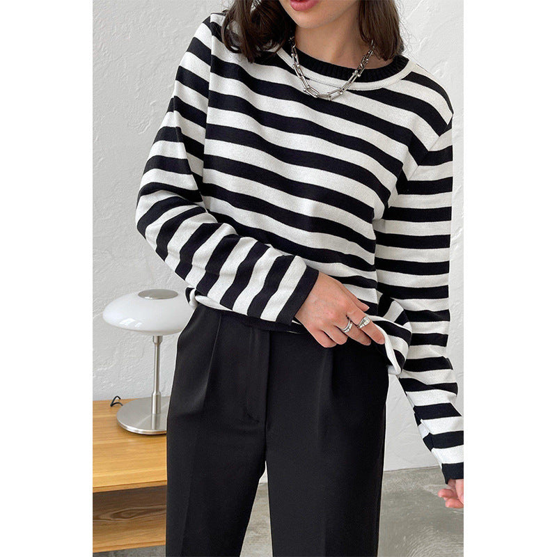 Women's Round Neck Knitted Striped Versatile Classic Retro Pullover Women's Sweater