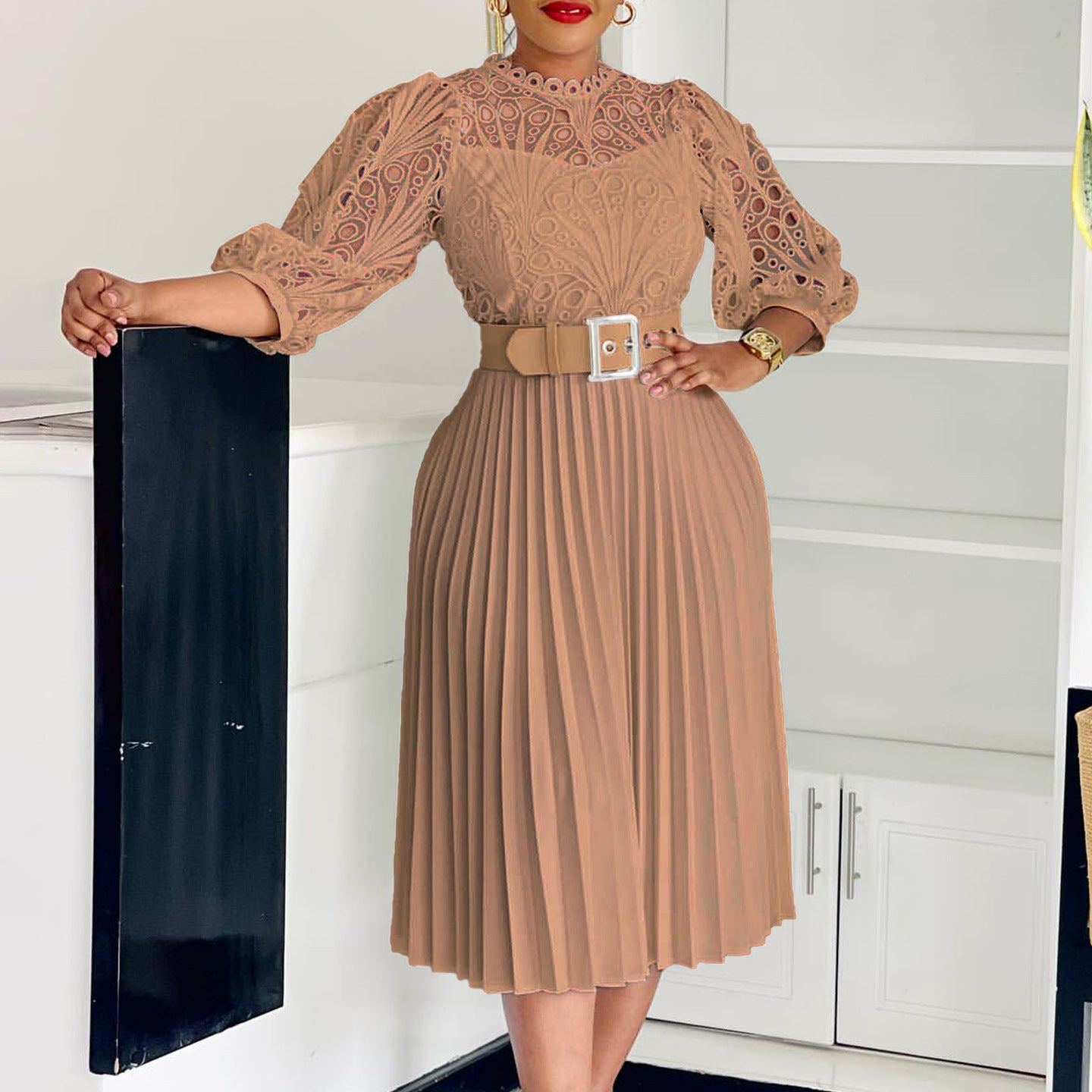 Women's Temperament Pure Color Lace Crocheted Pleated Dresses