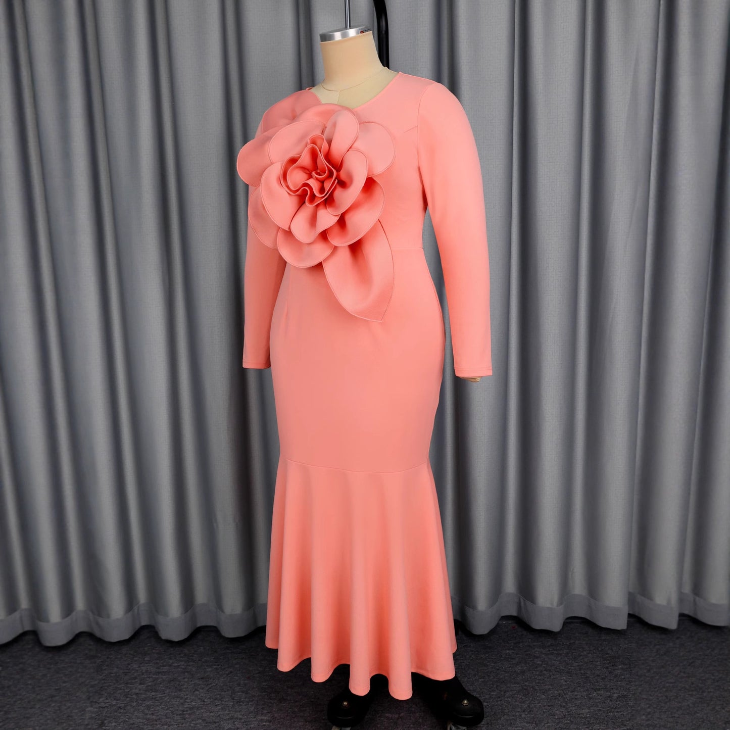 Women's Pink Three-dimensional Flower Long-sleeved Fishtail Dress Elegant Dresses