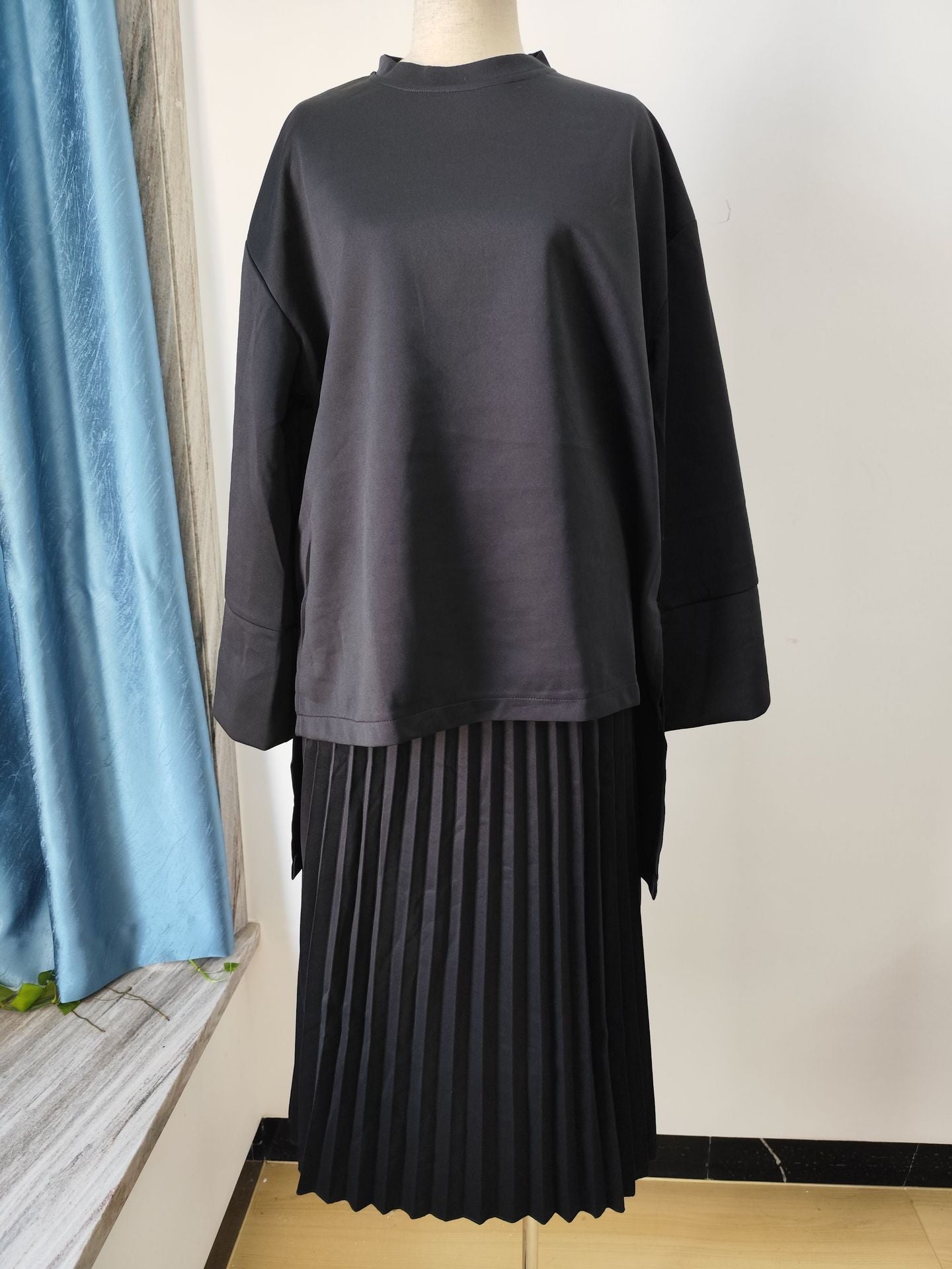 Women's Autumn Round Neck Loose Casual Retro Suits