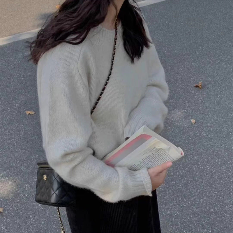 Women's Retro Lazy Style Solid Color Round Neck Loose Pullover Sweater