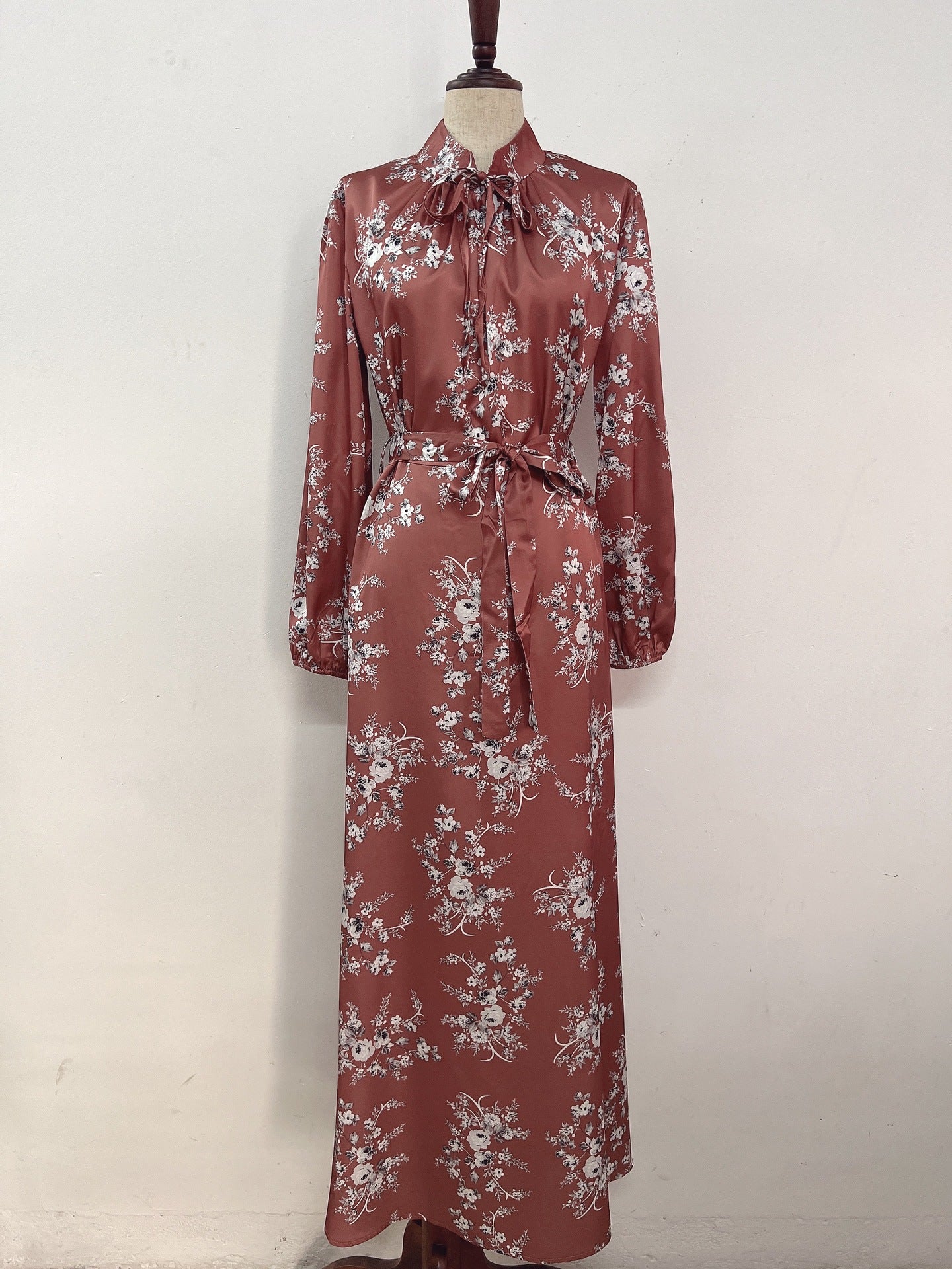 Durable Elegant Sweet Girdle Flower Satin Dress