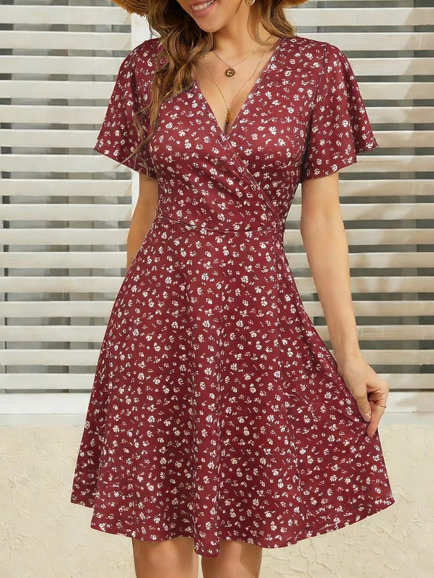 Women's Summer Fashion Floral Sleeve Wrap Collar Temperament Shorts