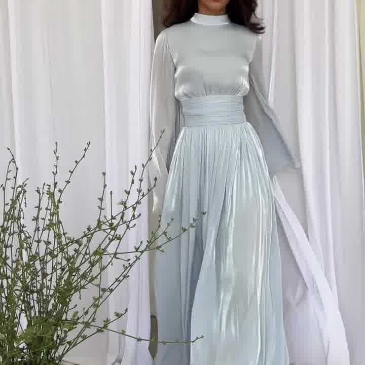 Style Round Neck Waist Trimming Pleated Dresses