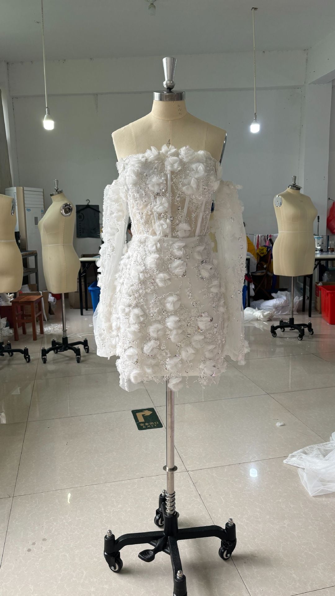 Women's Bride Marriage Engagement Dinner Temperament Long Sleeve Banquet Wedding Dresses
