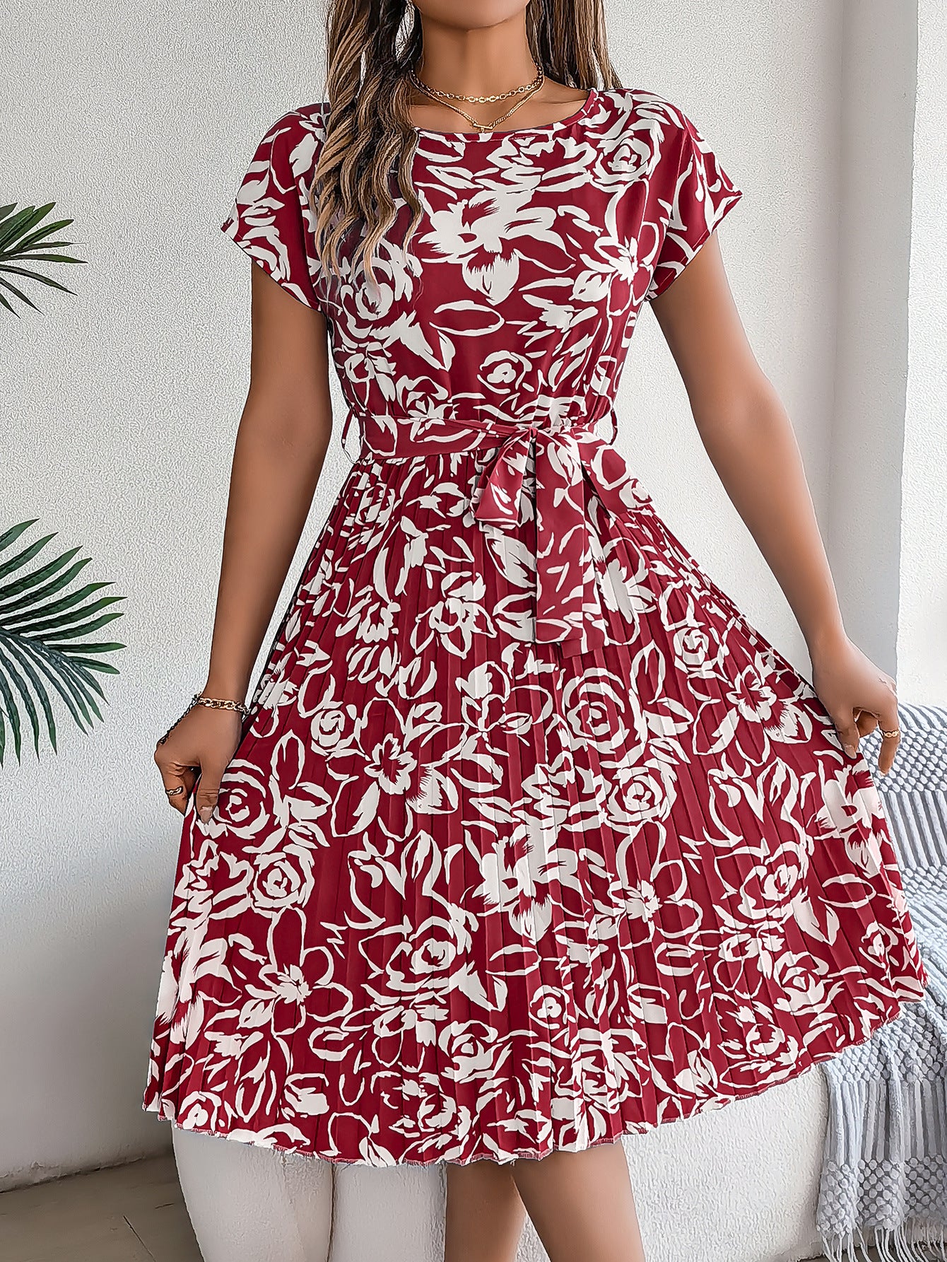 Classy Women's Elegant Flowers Sleeve Pleated Shorts