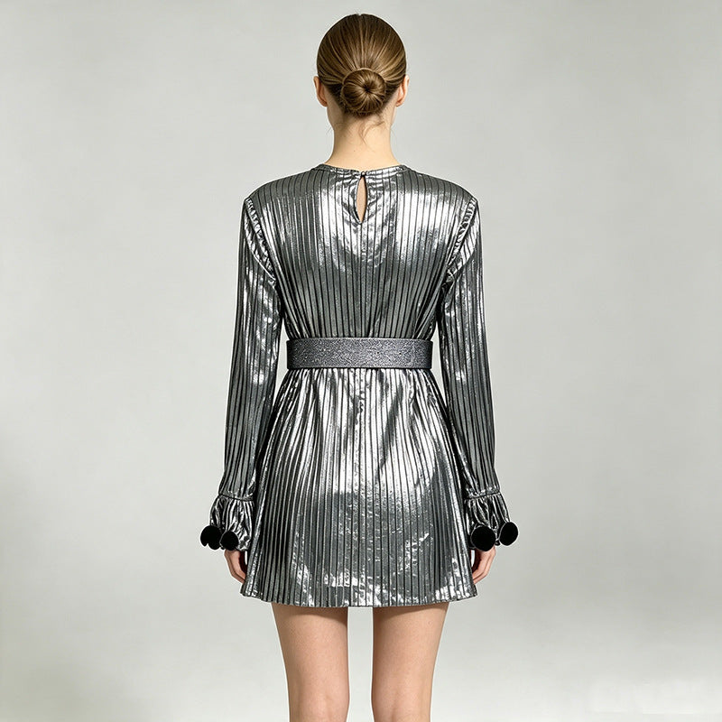 Trendy Unique Belt Shiny Pleated Ultra Shorts